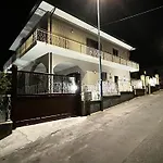 Bed & Breakfast Lavika 3*