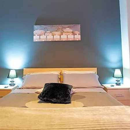 Lavika Bed & Breakfast 3*
